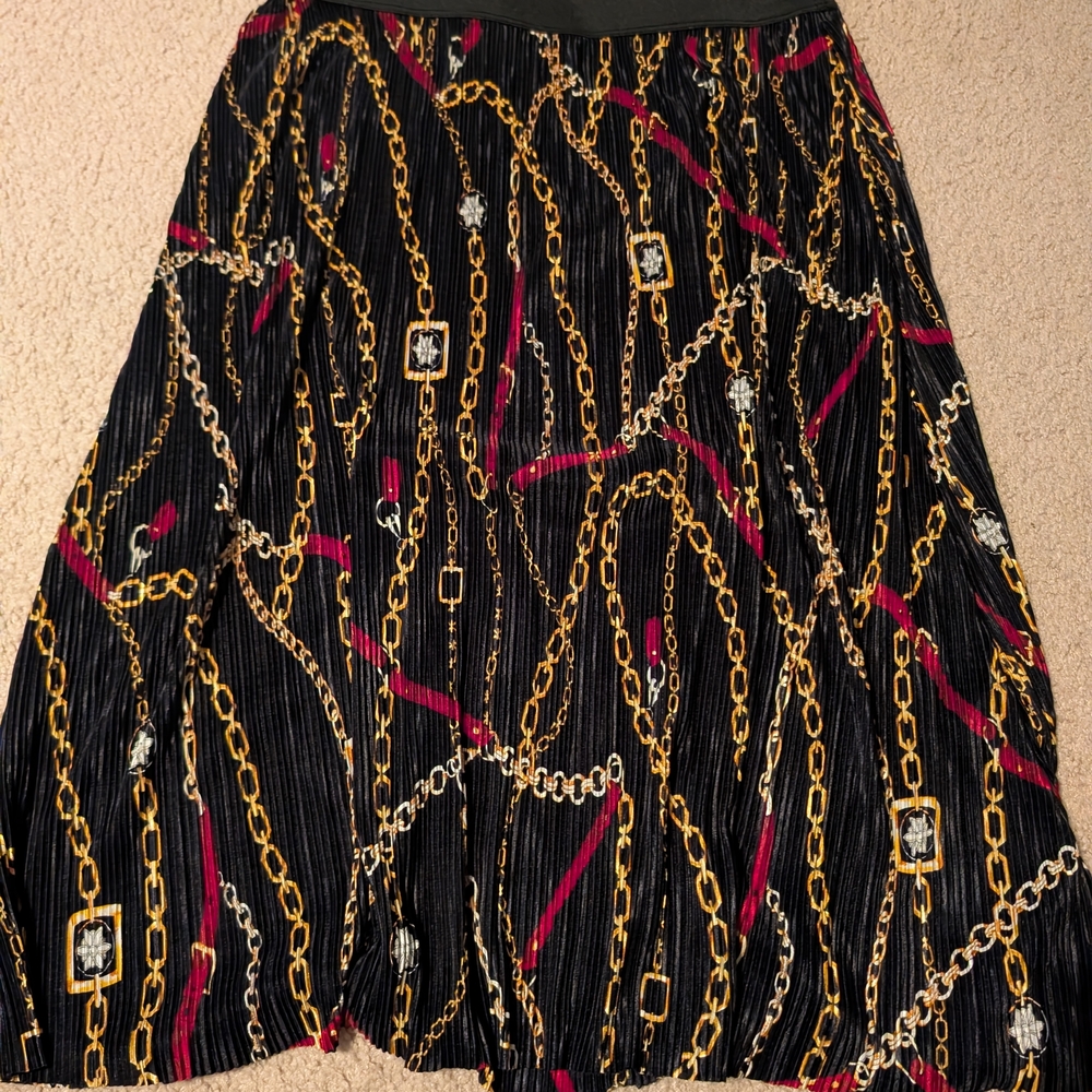 Chic Black and Gold Chain Print A-Line Skirt